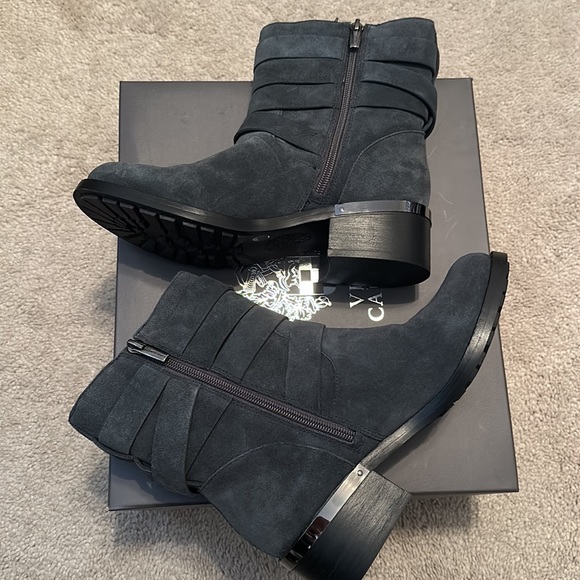 Vince Camuto booties / color/material Granite Peak Verona. Dark bluish grey. - Picture 4 of 8